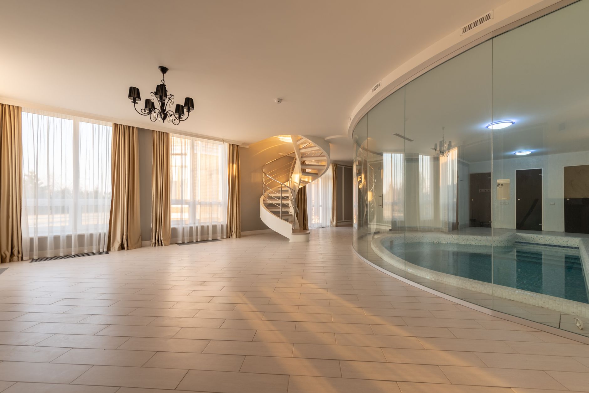 Constructeur de piscine de luxe à Antibes